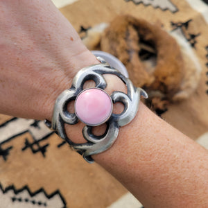 The Swayde Cuff - Pink Conch