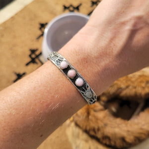 The Wesley Cuff - Pink Conch