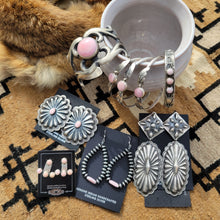 Load image into Gallery viewer, The Shelbie Conchos - Pink Conch