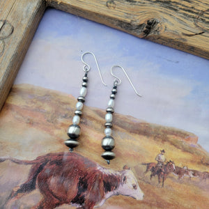 The Sioux Pearl Earrings