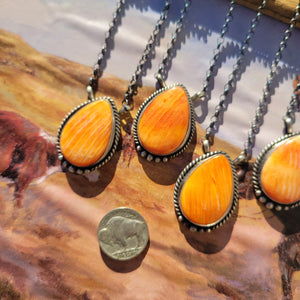 The Duluth Spiny Necklace - Orange