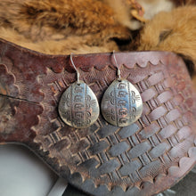 Load image into Gallery viewer, The Adley Earrings