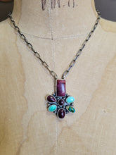 Load image into Gallery viewer, The Paige Cluster Necklace