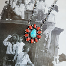 Load image into Gallery viewer, The Kinsley Cluster Necklace