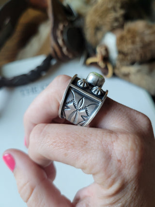 The Broken Trail Ring - Sz 11 - Palomino