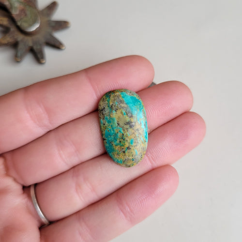 The Adele Cabochon