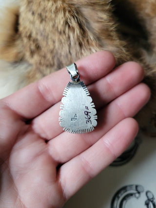 The Annie Triangle Pendant - Blackjack