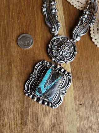 The Leo Necklace - Black Jack