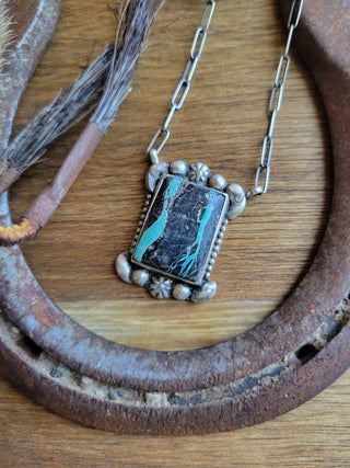The Andi Bar Necklace - Black Jack