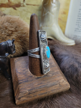 The Kylee Bar Ring - Sz 9.5