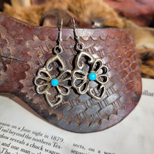 Load image into Gallery viewer, The Avery Earrings