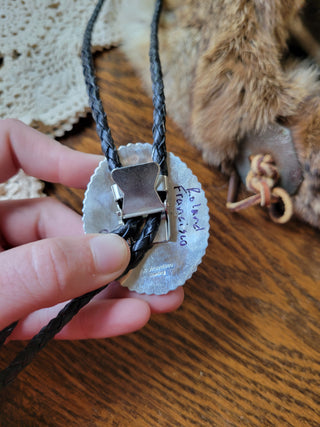 The Corina Needlepoint Cluster Bolo