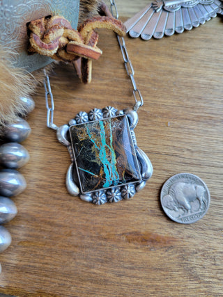 The Alyssa Necklace - Black Jack