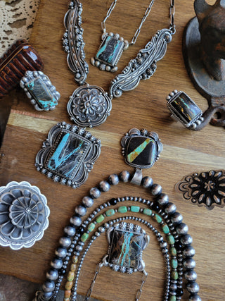 The Alyssa Necklace - Black Jack