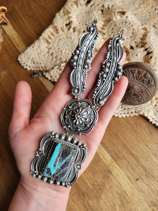 The Leo Necklace - Black Jack