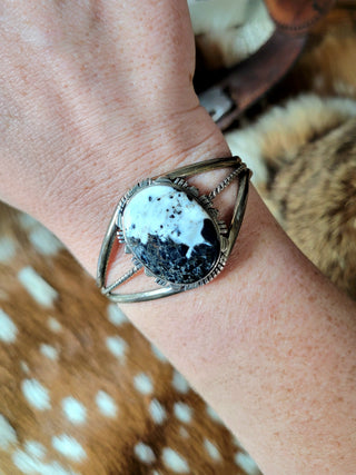 The Thea Cuff - White Buffalo - #1