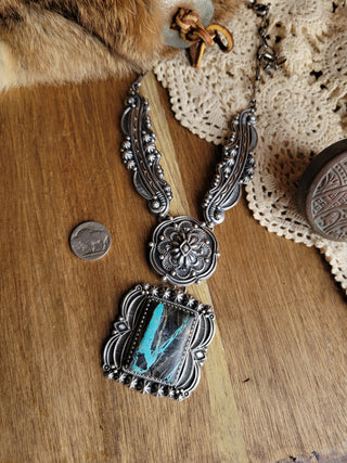 The Leo Necklace - Black Jack