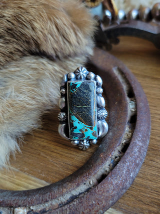 The Layla Bar Ring - Black Jack