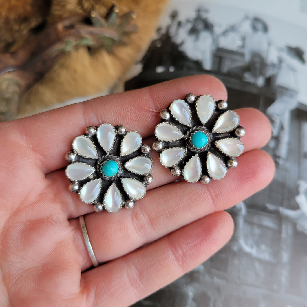 The Blue Bonnet Cluster Studs