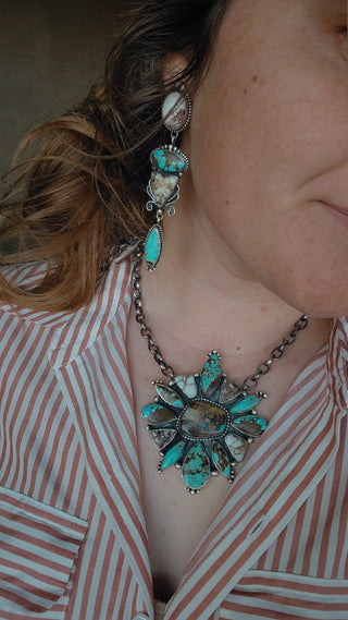 The Whirlwind Cluster Necklace - Paula