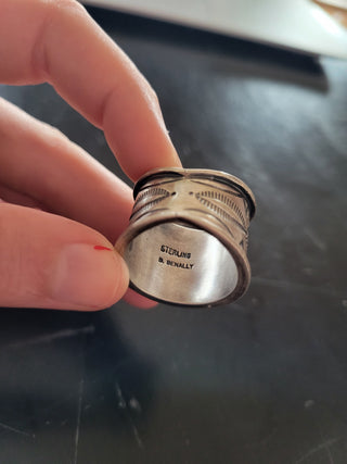 The Broken Trail Ring - Sz 11 - Palomino