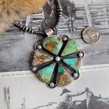 Load image into Gallery viewer, The Lauren Cluster Pendant