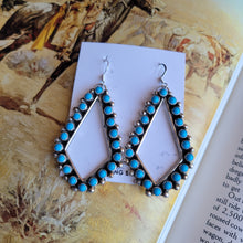 Load image into Gallery viewer, The Pheonix Earrings