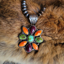 Load image into Gallery viewer, The Becenti Cluster Pendant