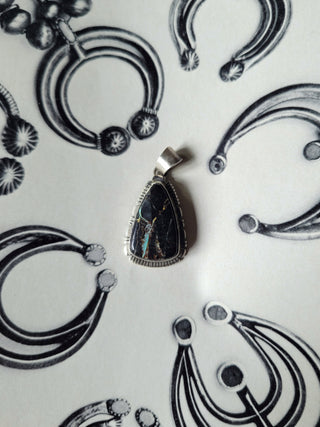 The Annie Triangle Pendant - Blackjack