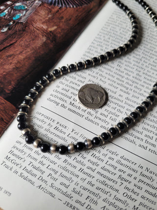 The Dally Necklace - Onyx