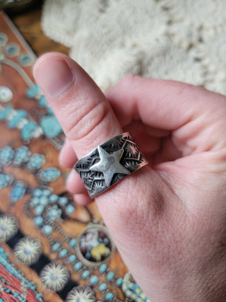 Sunshine Reeves Star Cigar Band Ring - Sz 11.25
