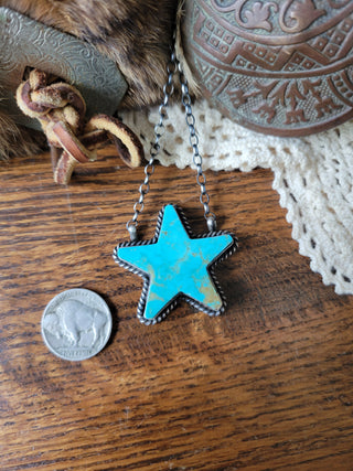 The Peter Star Necklace - Kingman