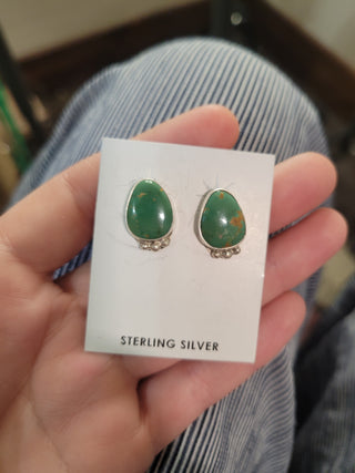 Donna - green studs
