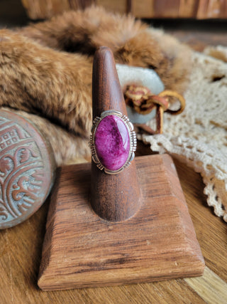The Chelsea Ring - Purple Spiny