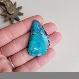 The Vera Cabochon