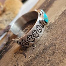 Load image into Gallery viewer, The Kay Cuff