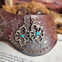 Load image into Gallery viewer, The Avery Earrings