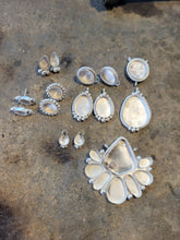 Load image into Gallery viewer, The Thunderhorse Cluster Necklace