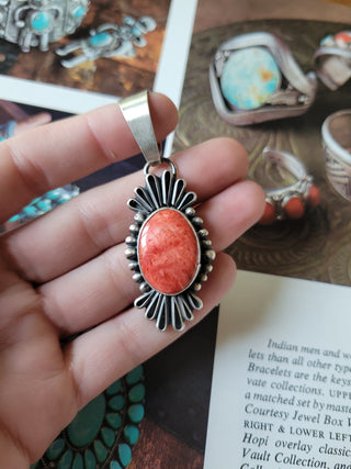 The Barry Pendant - Red Spiny