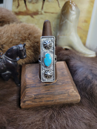 The Kylee Bar Ring - Sz 9.5