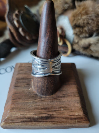 The Broken Trail Ring - Sz 11 - Palomino
