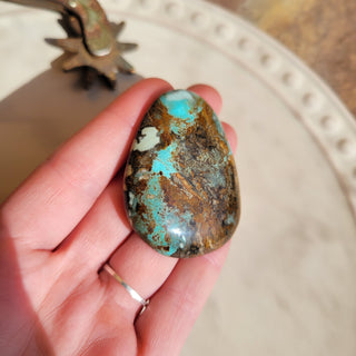 The Gil Cabochon