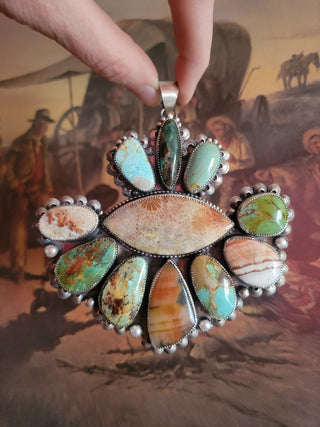 The Evie Cluster Pendant