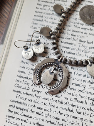 The Prairie Naja Necklace Set - Kingman