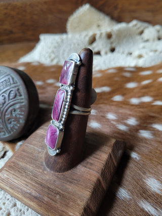 The Timber Ring - Sz 7 - Purple Spiny