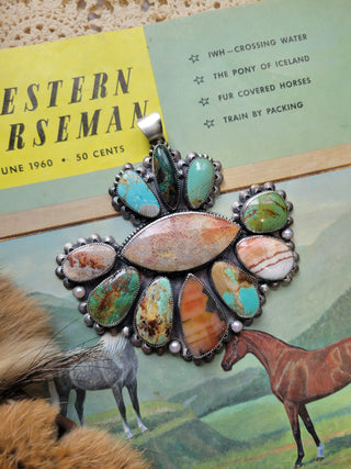 The Evie Cluster Pendant