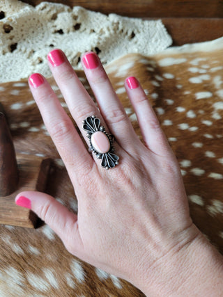 Bridgette - pink conch adjustable