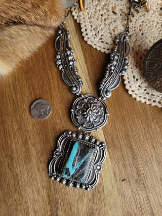 The Leo Necklace - Black Jack