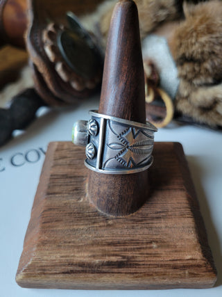 The Broken Trail Ring - Sz 11 - Palomino