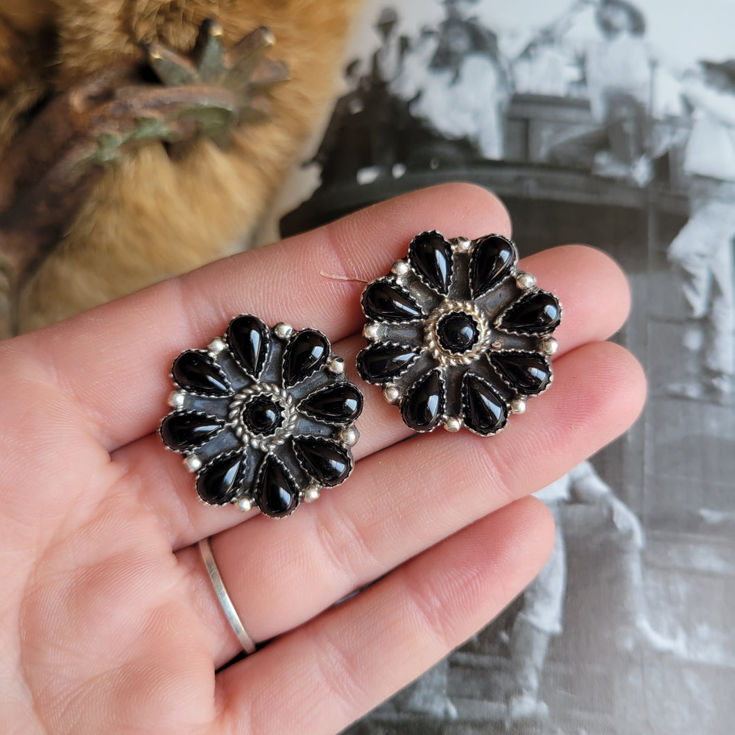 The Moonlight Cluster Studs